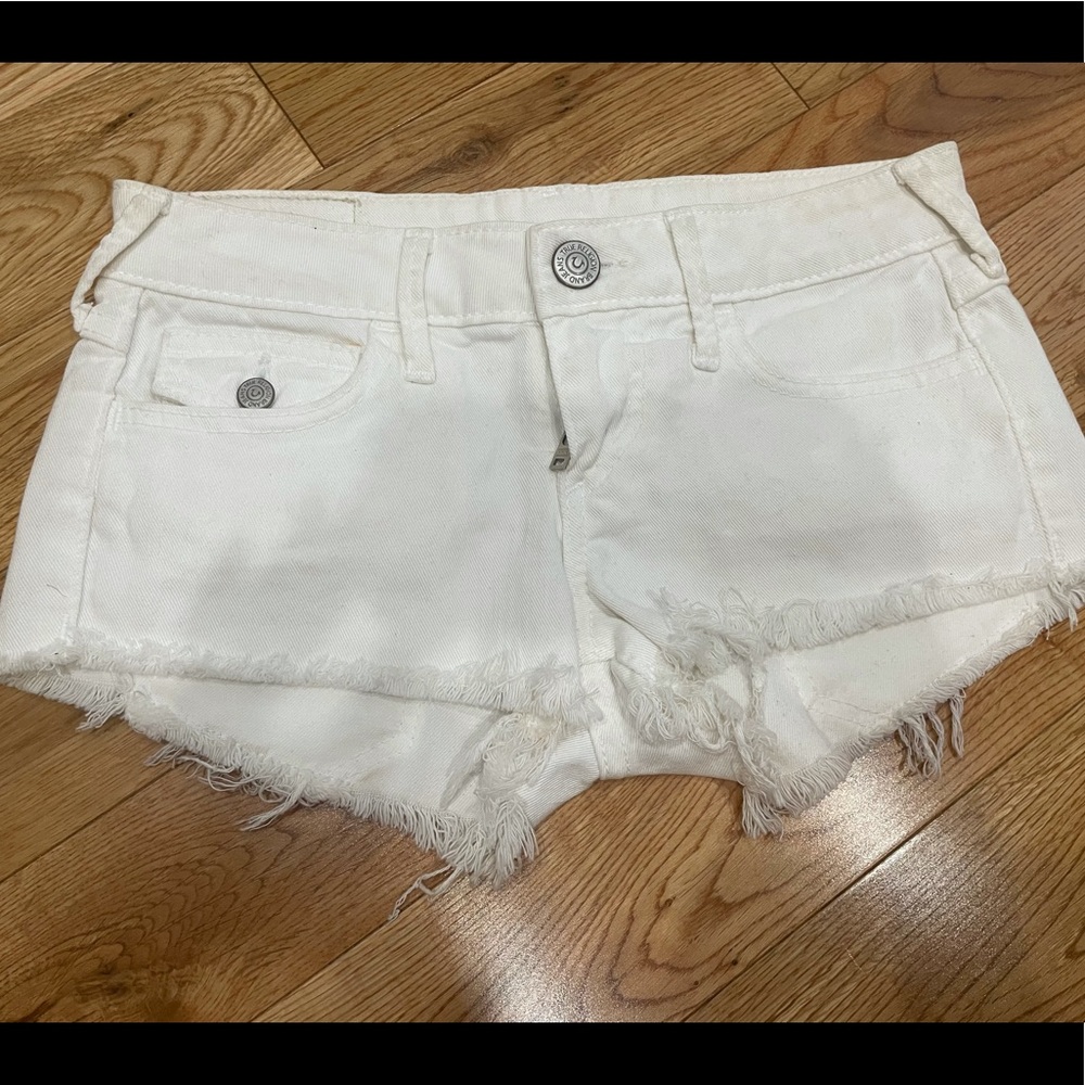 White true religion shorts 🌞